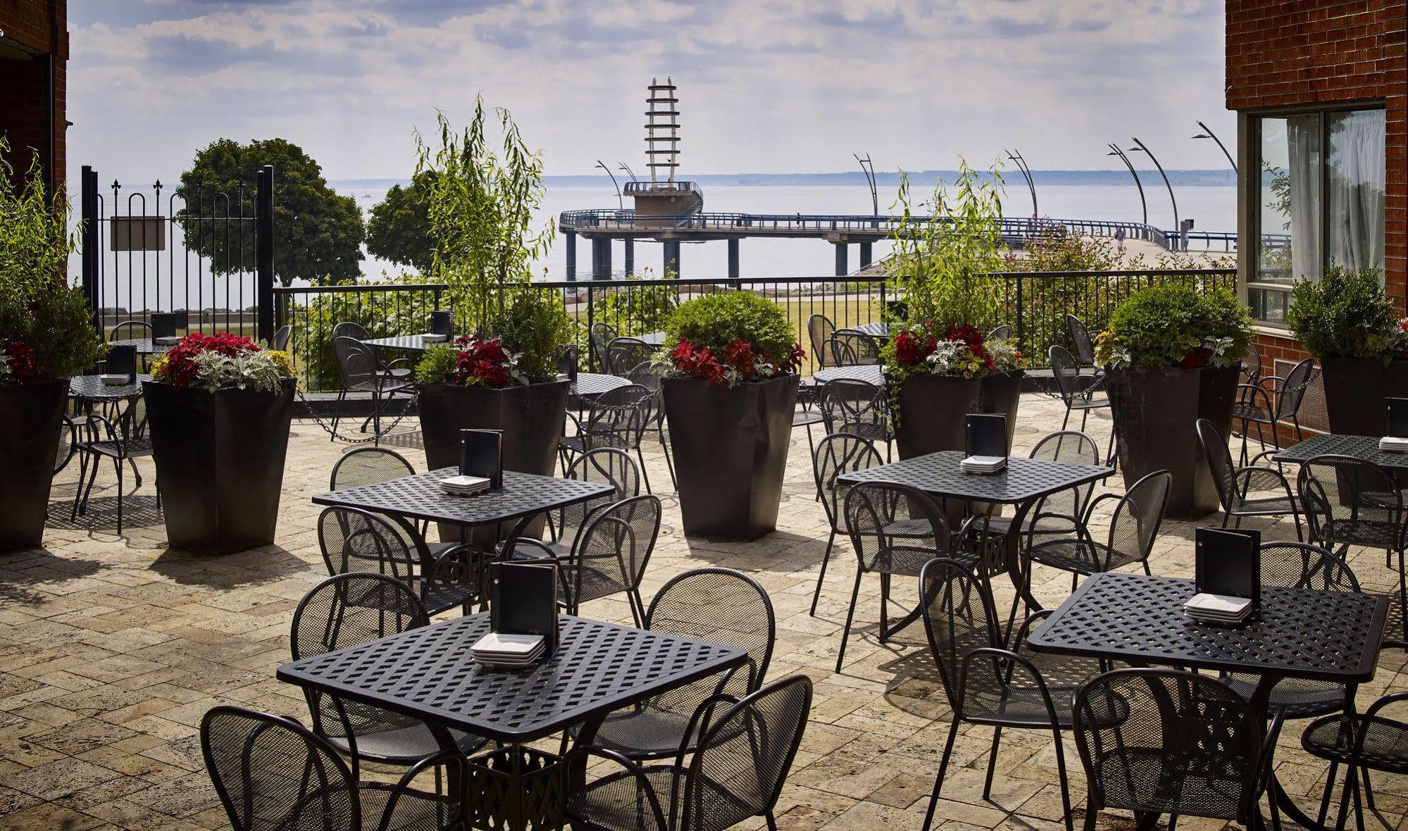 Waterfront Hotel Downtown ברלינגטון מראה חיצוני תמונה